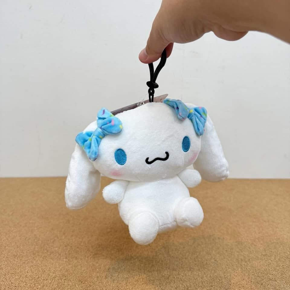 Hello Kitty & Friends Cafe Cinnamoroll Plush Bag Clip