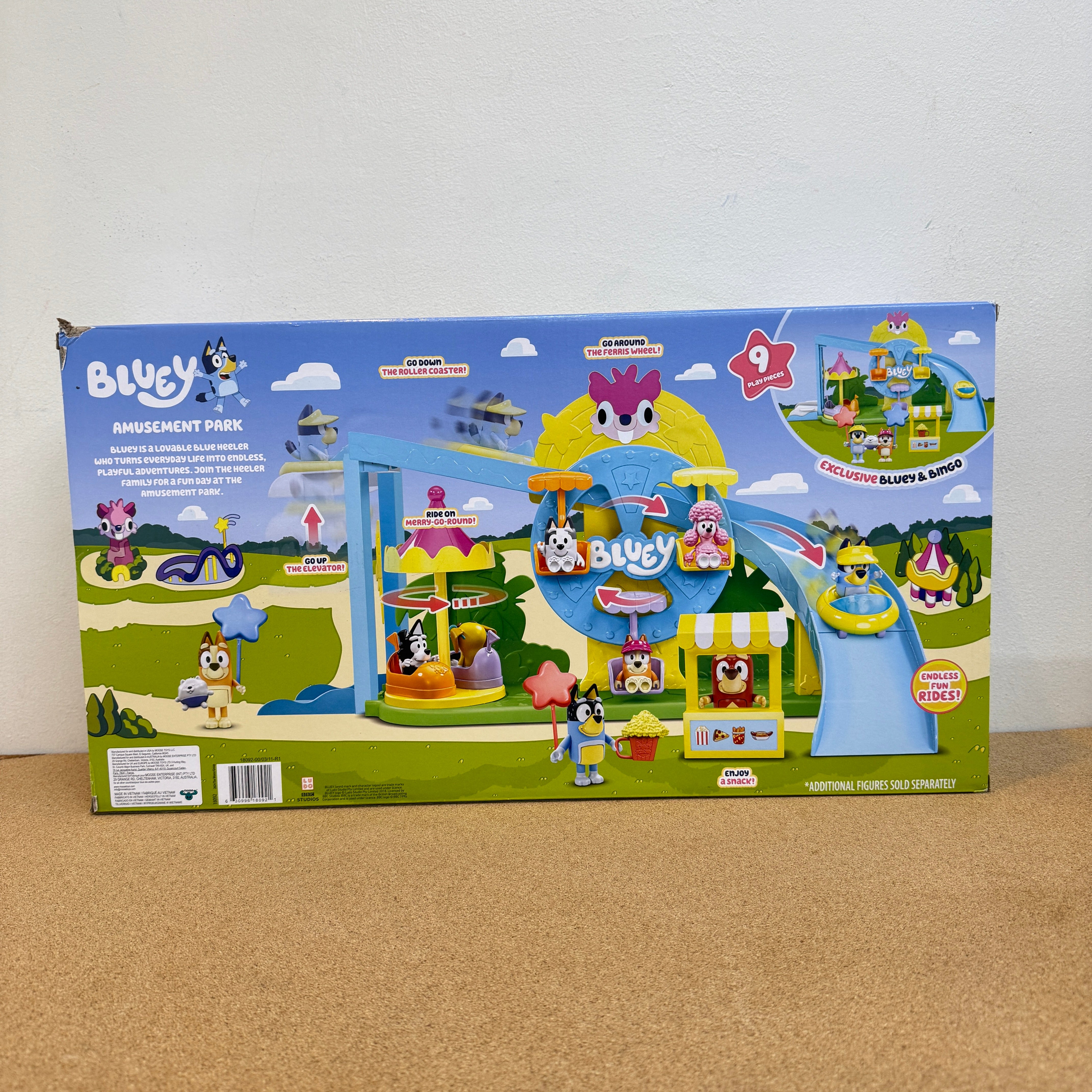 Bluey Ultimate Amusement Park Adventure Playset