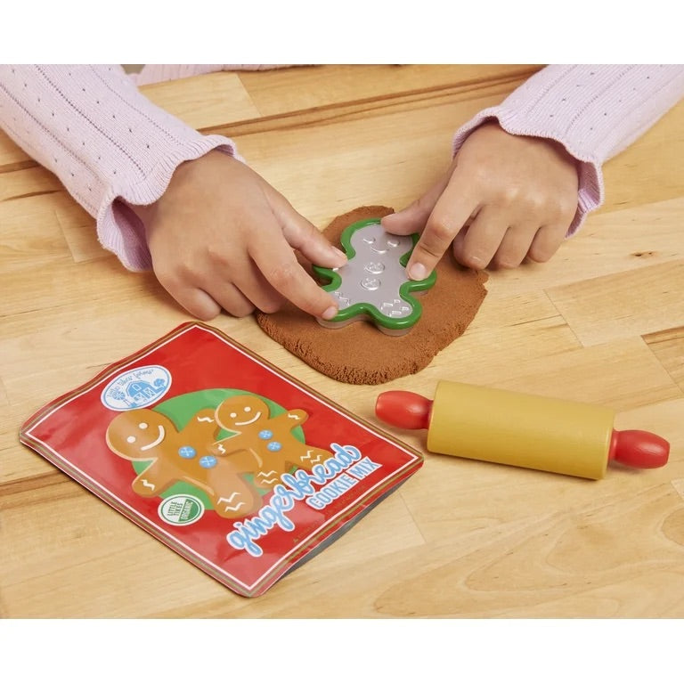 Little Tikes Creative Chefs Gingerbread House Kit