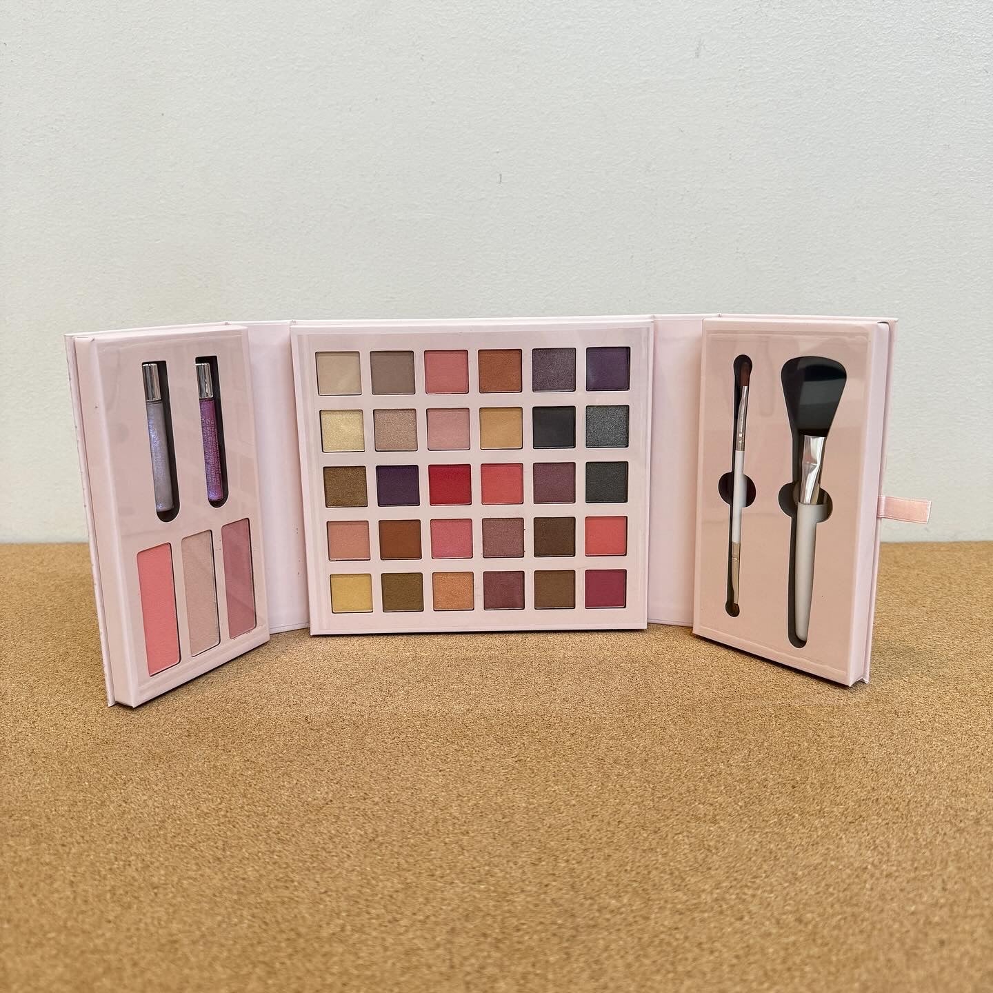 Claire’s Shimmer Pink Make Up Set