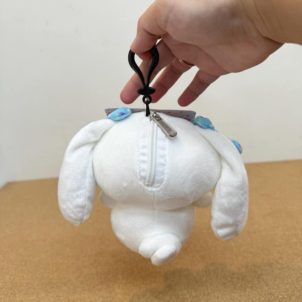 Hello Kitty & Friends Cafe Cinnamoroll Plush Bag Clip