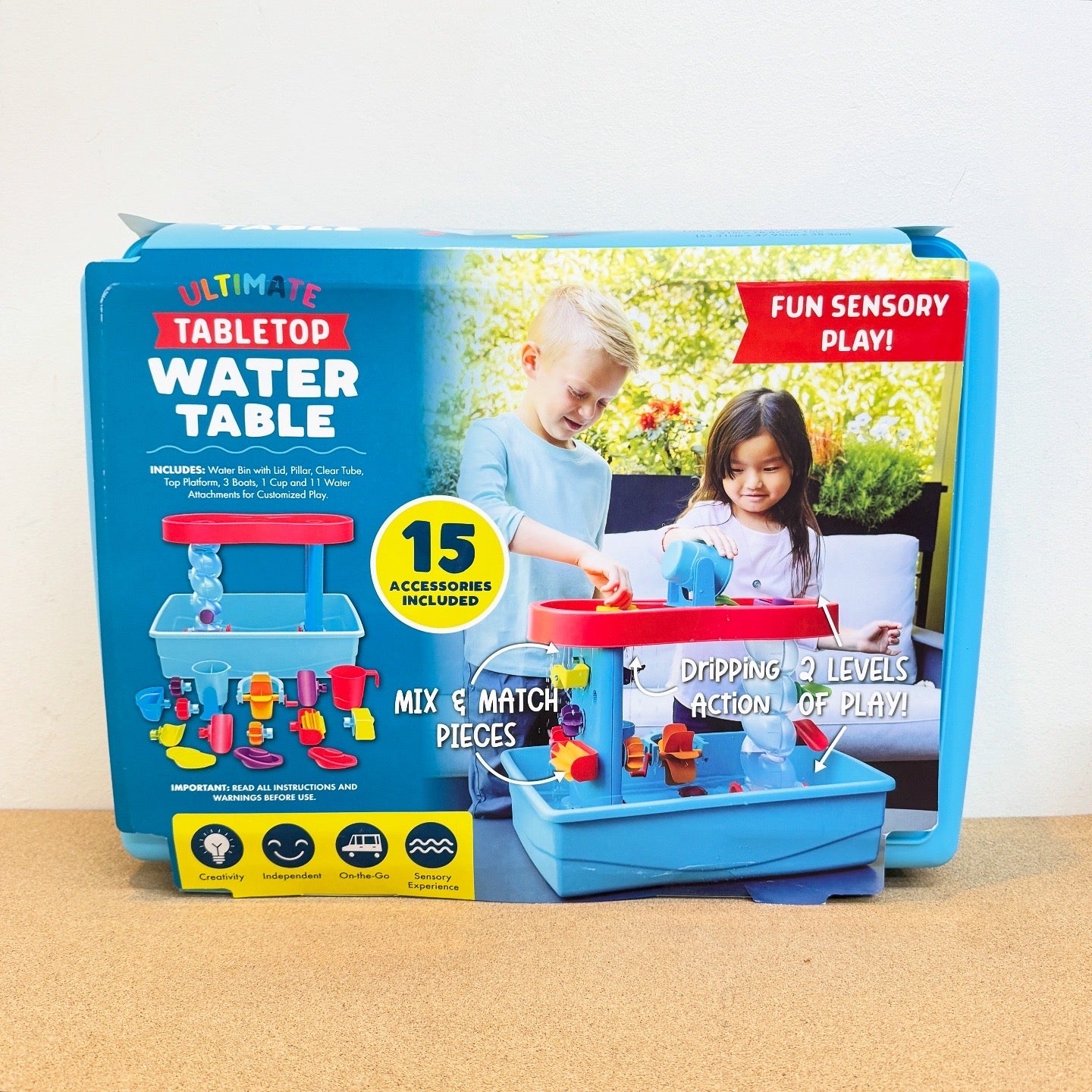 Chuckle & Roar Tabletop Water Table