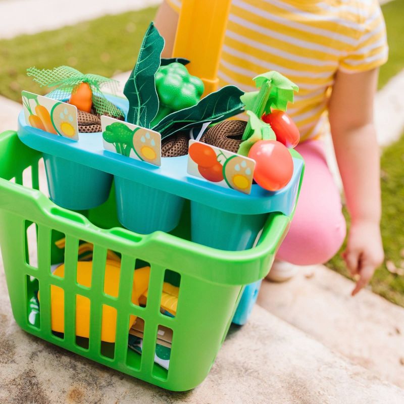 Melissa & Doug Let’s Explorer Deluxe Gardening Set