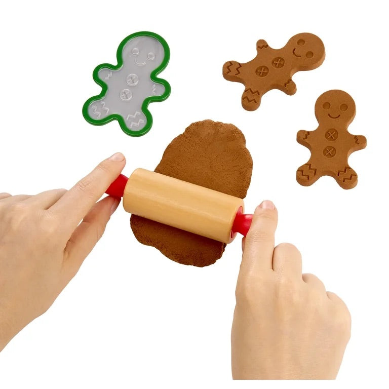 Little Tikes Creative Chefs Gingerbread House Kit
