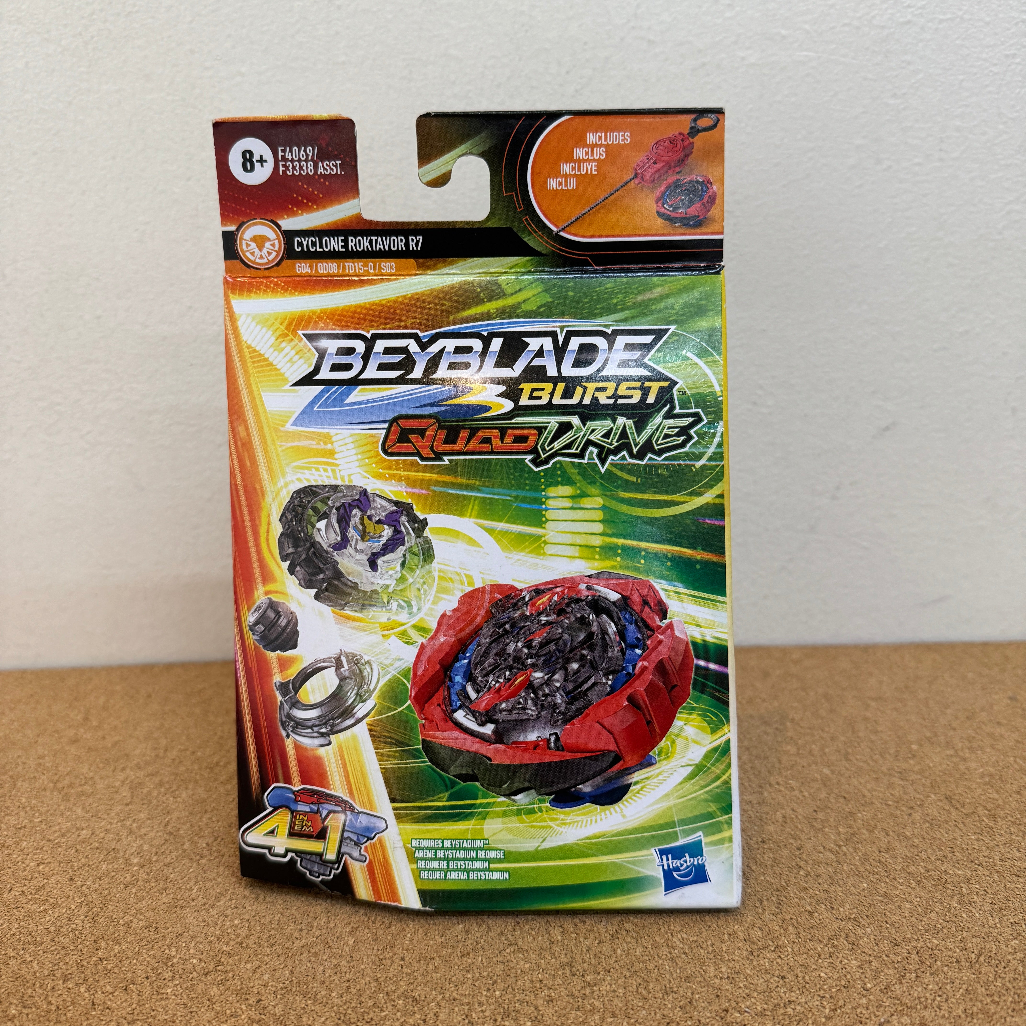 Beyblade Burst Quad Drive Cyclone Rocktavor R7 Starter Pack (Red)