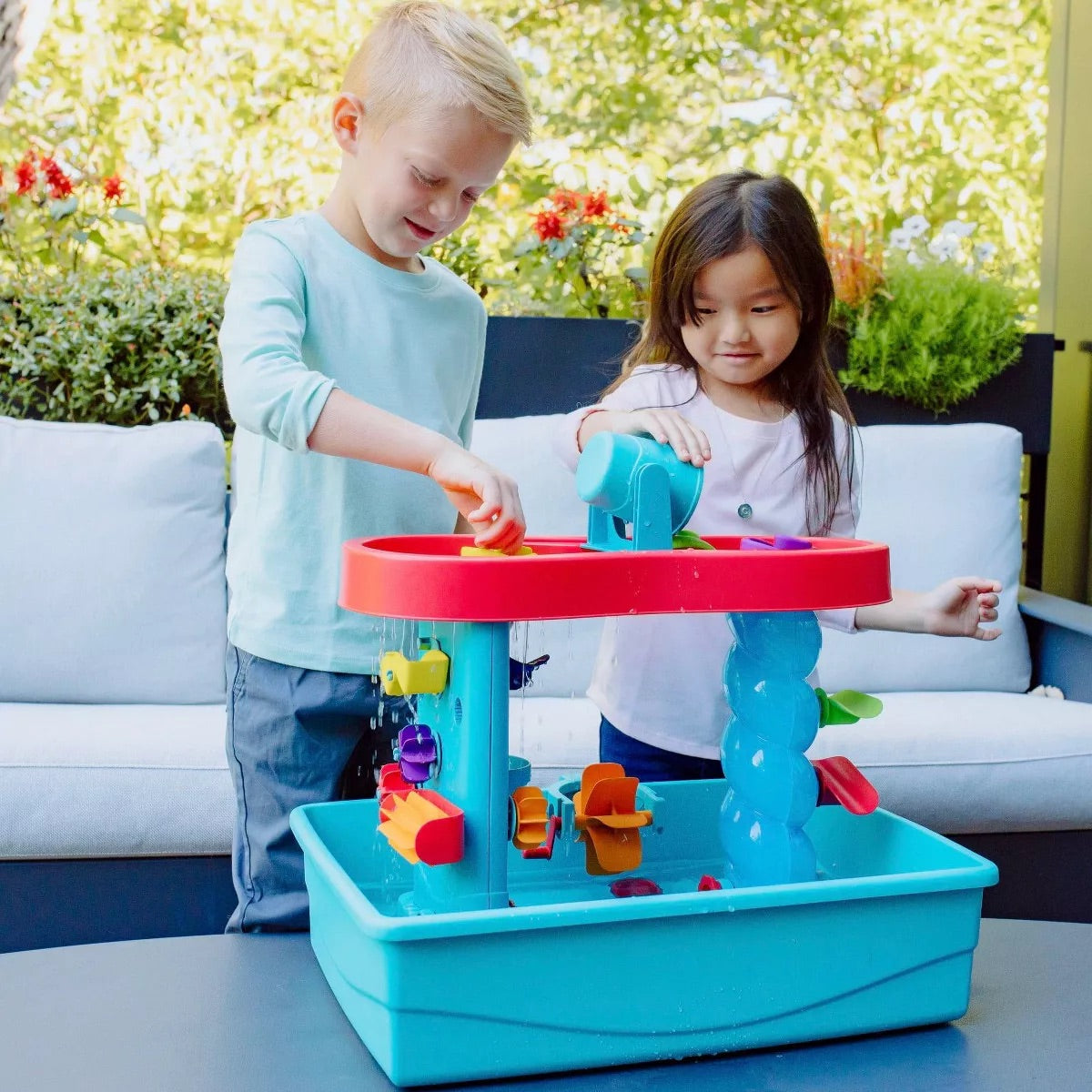 Chuckle & Roar Tabletop Water Table