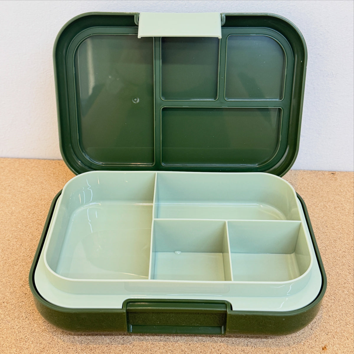 Pillowfort Bento Box 26fl oz Food Storage- Green