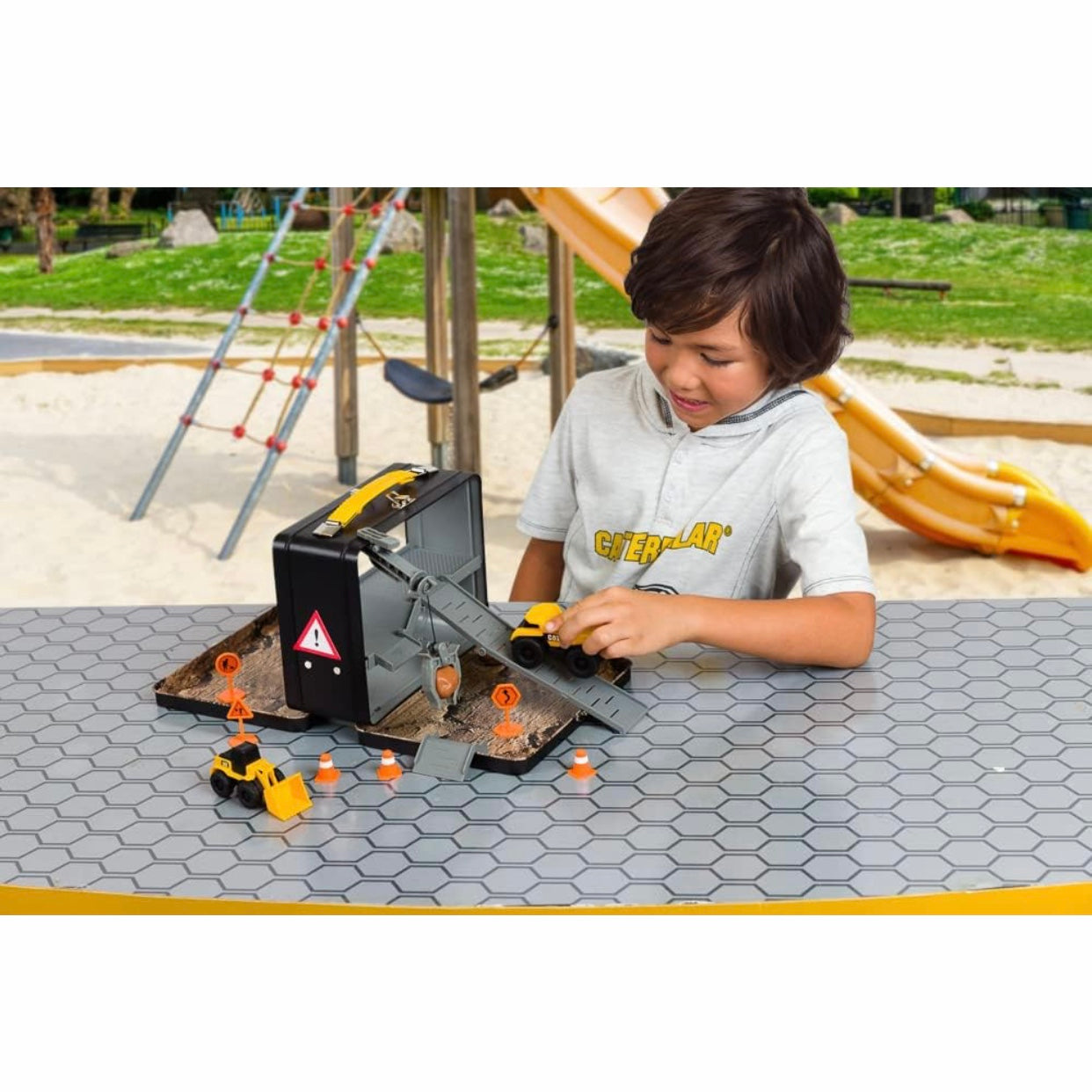 CAT Construction Little Machine Store-N-Go Playset