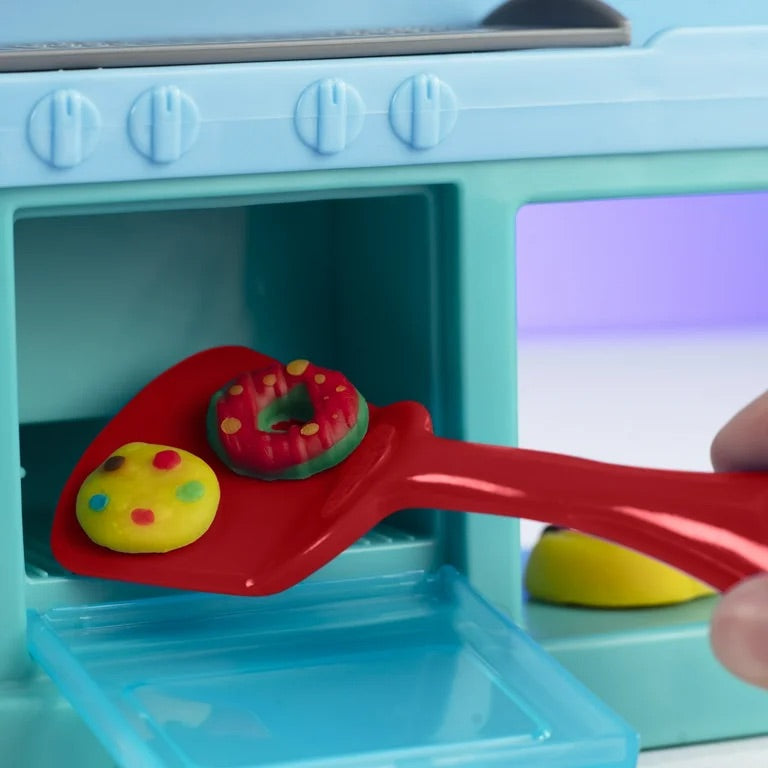 Play Doh Kitchen Creations Busy Chef’s Restaurant Playset