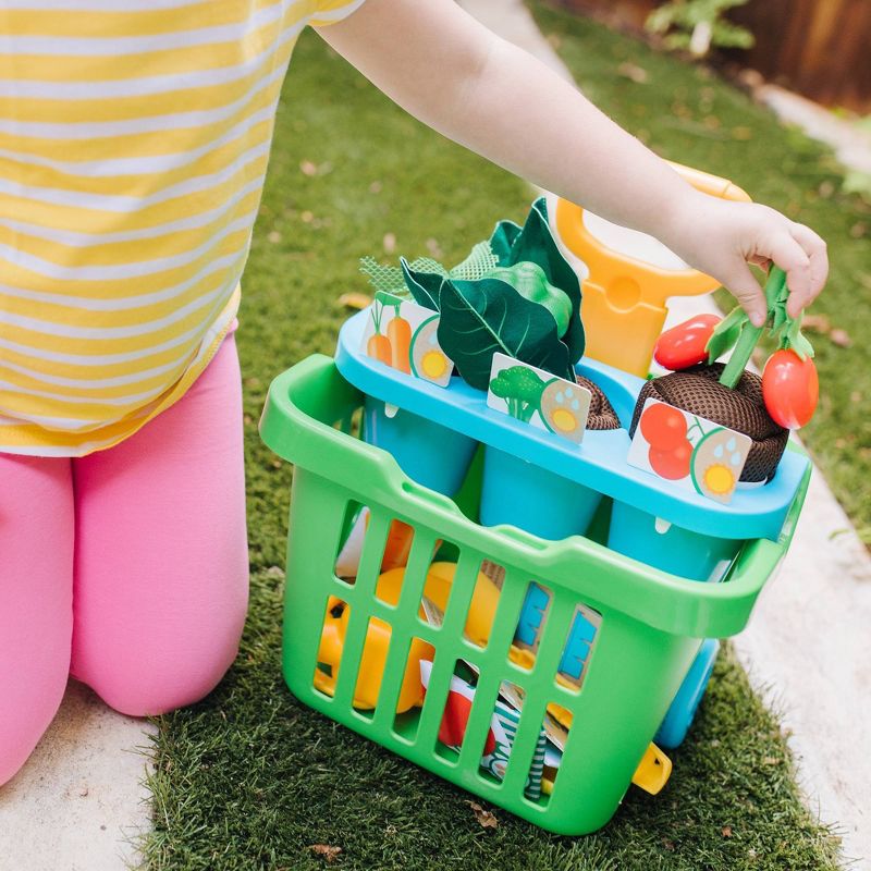 Melissa & Doug Let’s Explorer Deluxe Gardening Set