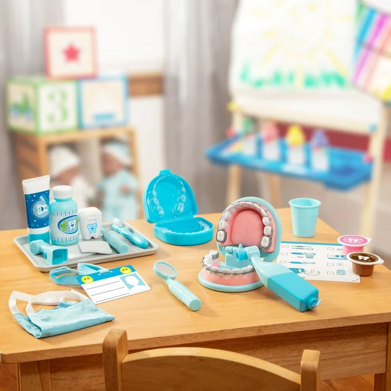 Melissa & Doug Super Smile Dentist Playset