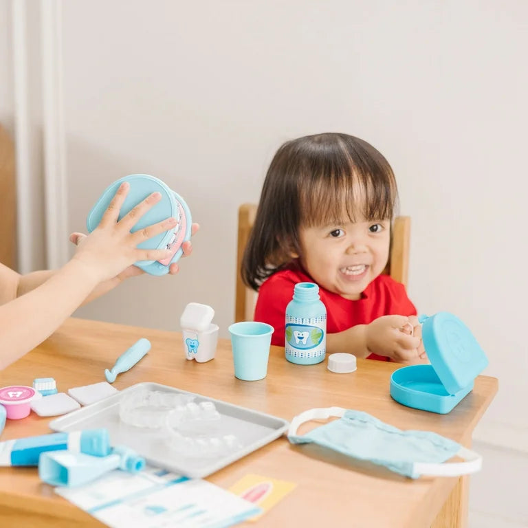 Melissa & Doug Super Smile Dentist Playset