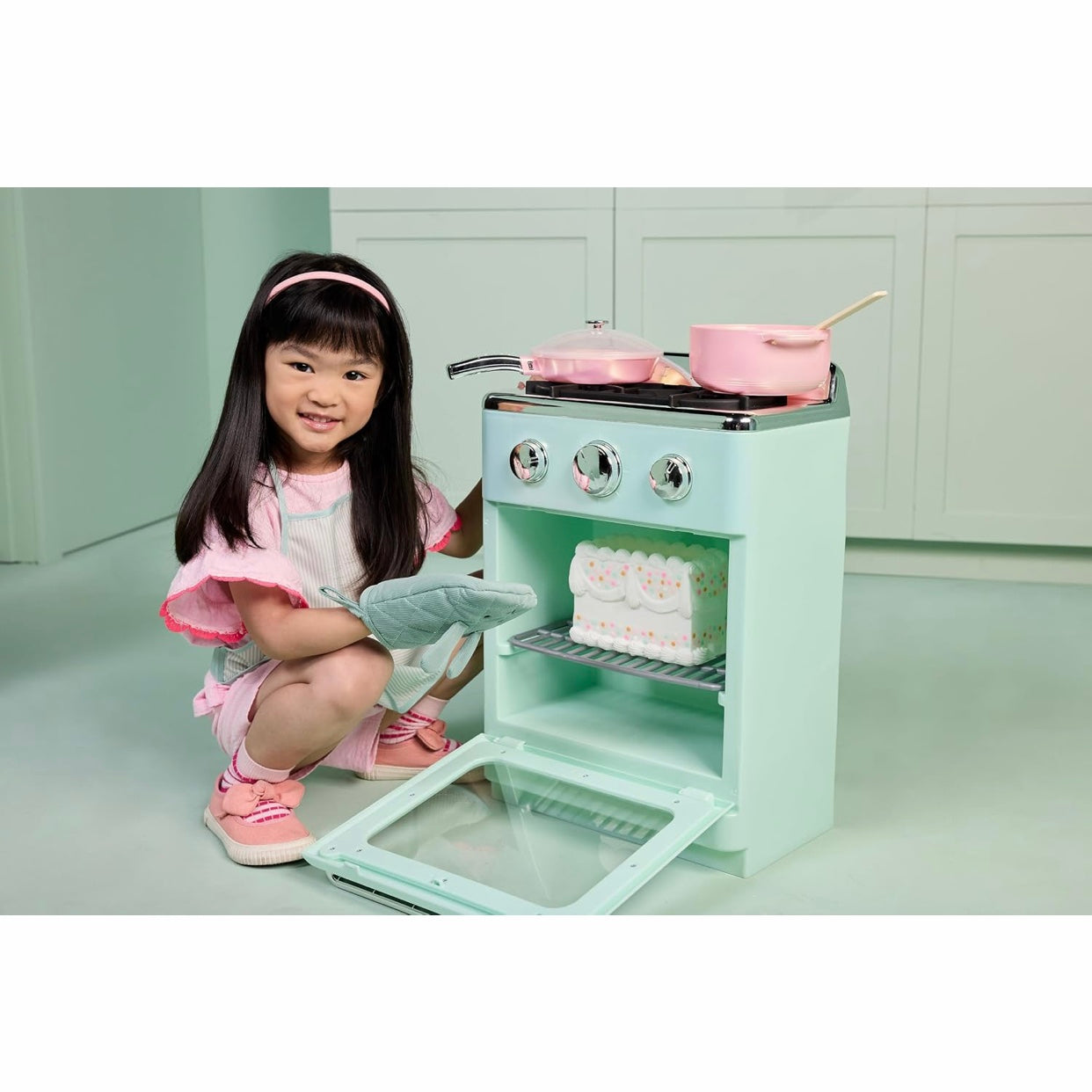 Little Tikes Sweet Spaces Apron & Oven Mitt Set