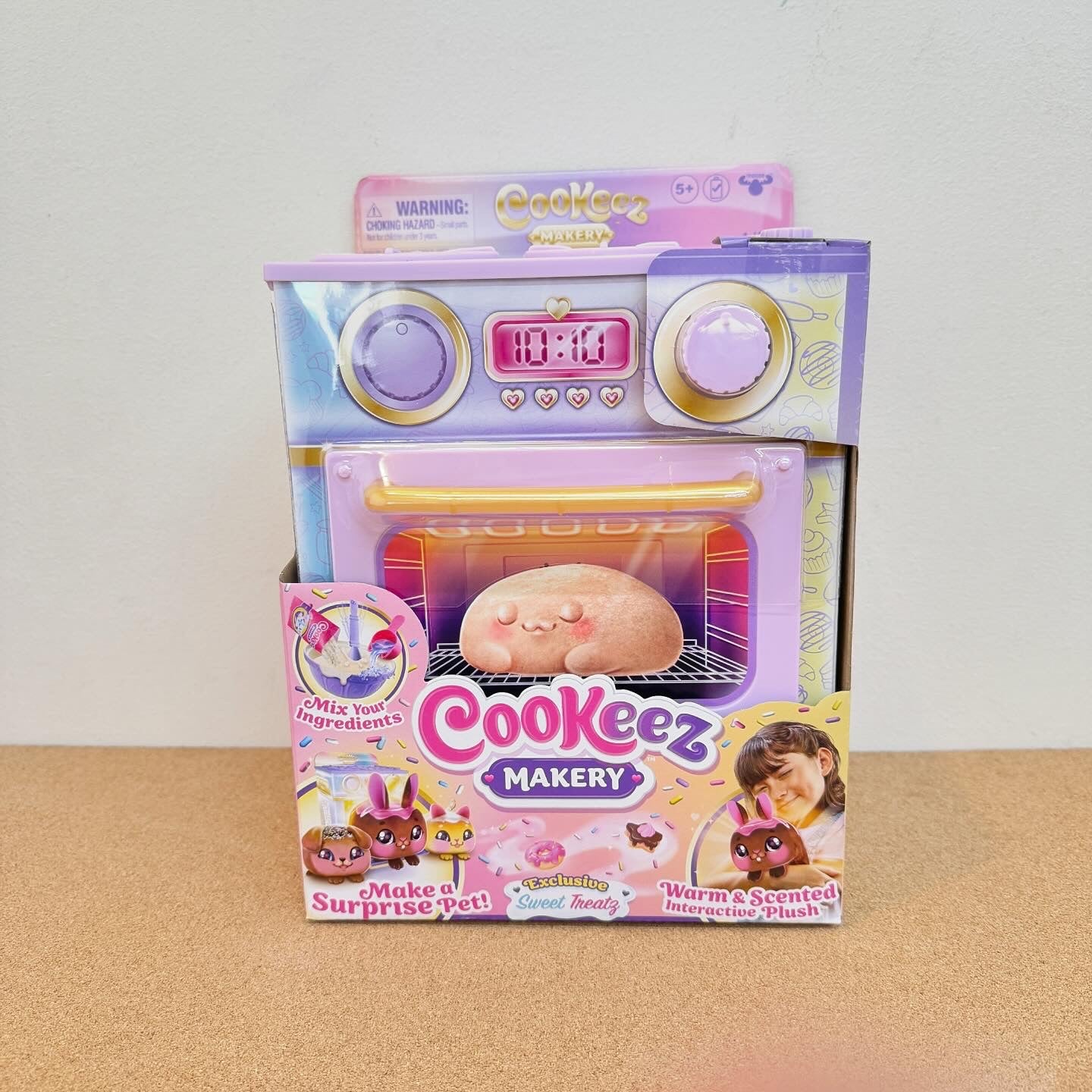 Cookeez Makery Sweet Treatz- Rainbow