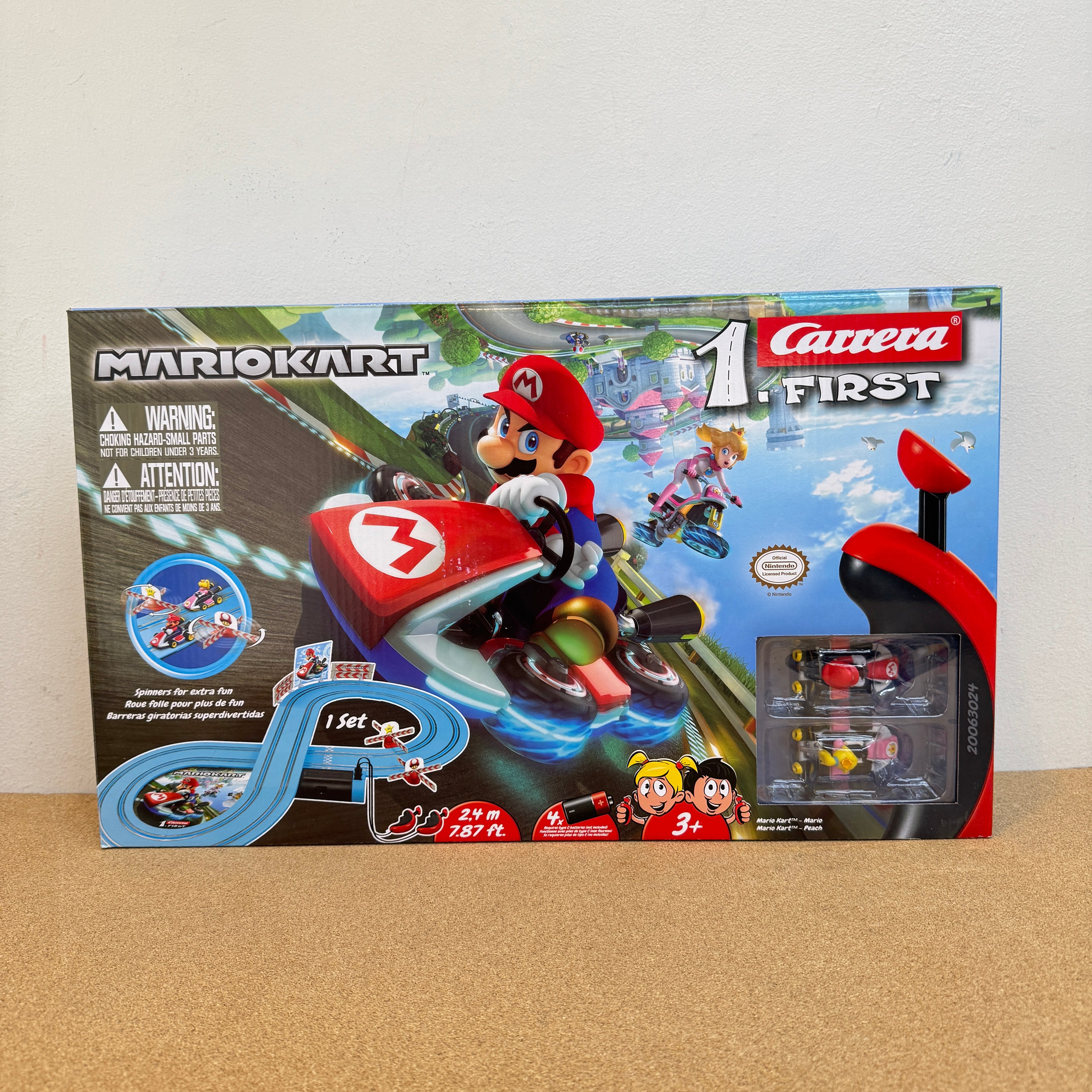 Carrera First MarioKart Racing Set - Mario and Peach