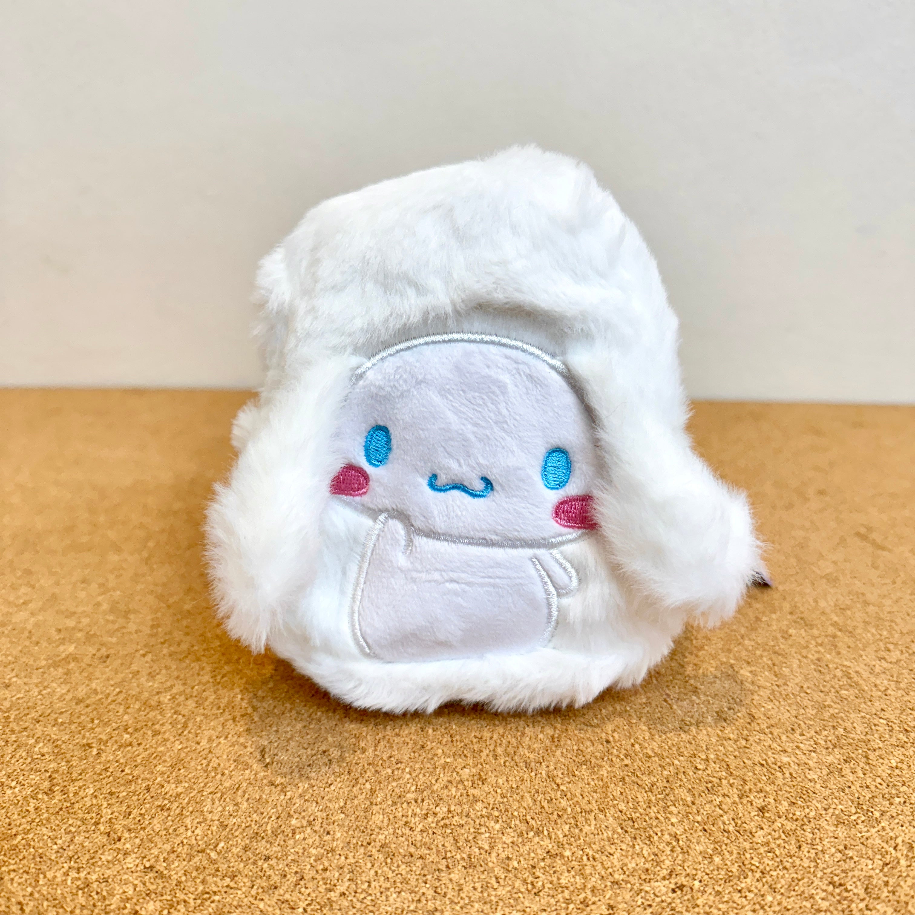Claire's Hello Kitty and Friends Plush Backpack Keychain - Cinnamoroll Claire's Hello Kitty and Friends Plush Backpack Keychain - Cinnamoroll