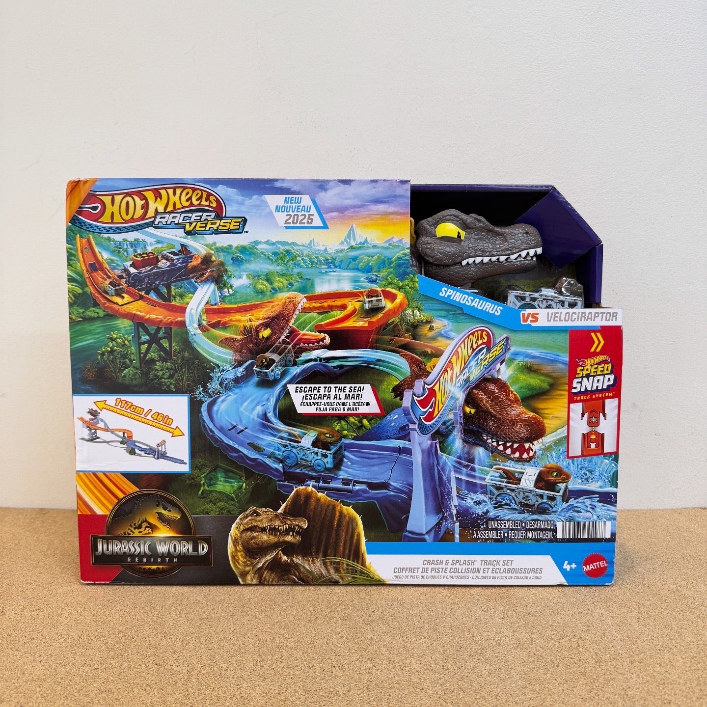 Jurassic World Hotwheels Racerverse Rebirth Crash & Splash Track Set