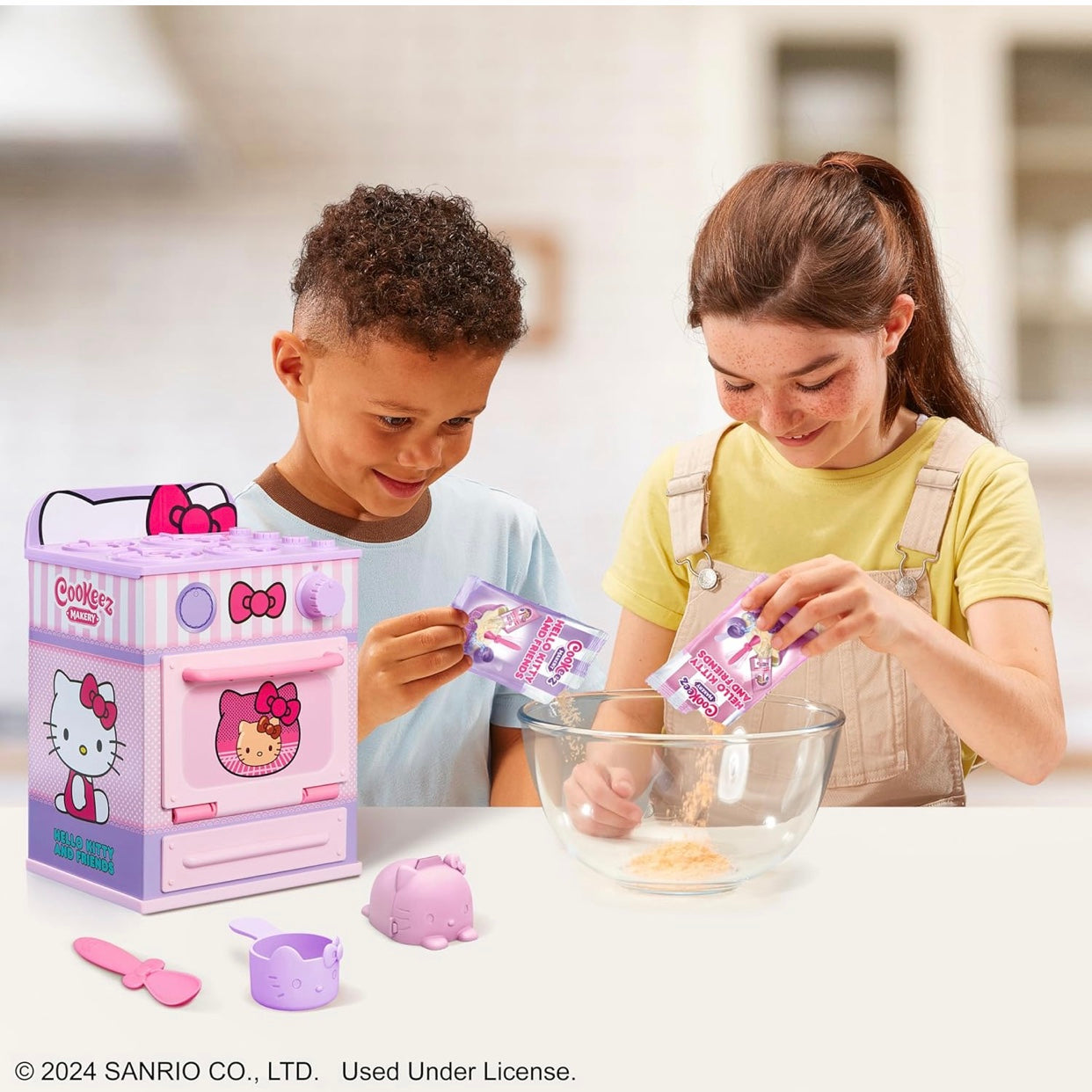 Cookeez Makery Hello Kitty and Friends Oven Treatz