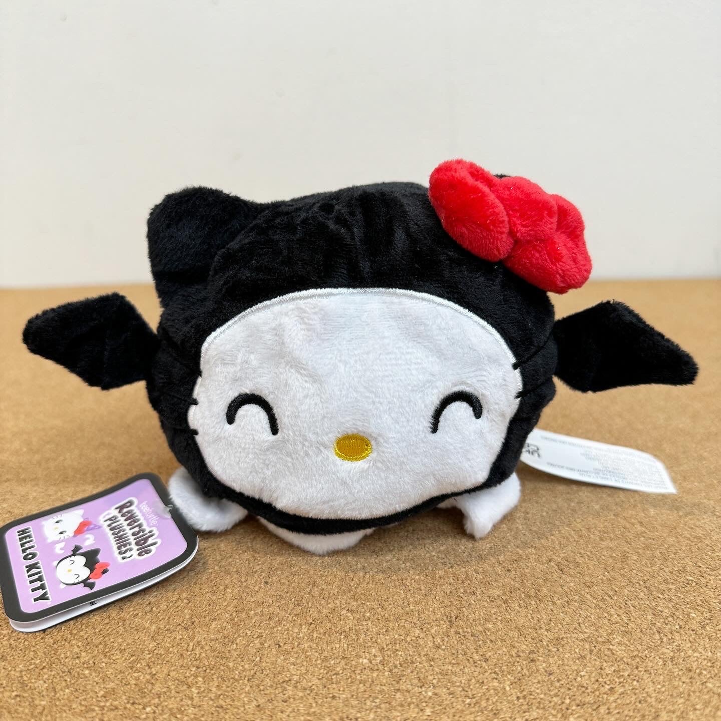 Teeturtle Reversible Sanrio Hello Kitty-Witch