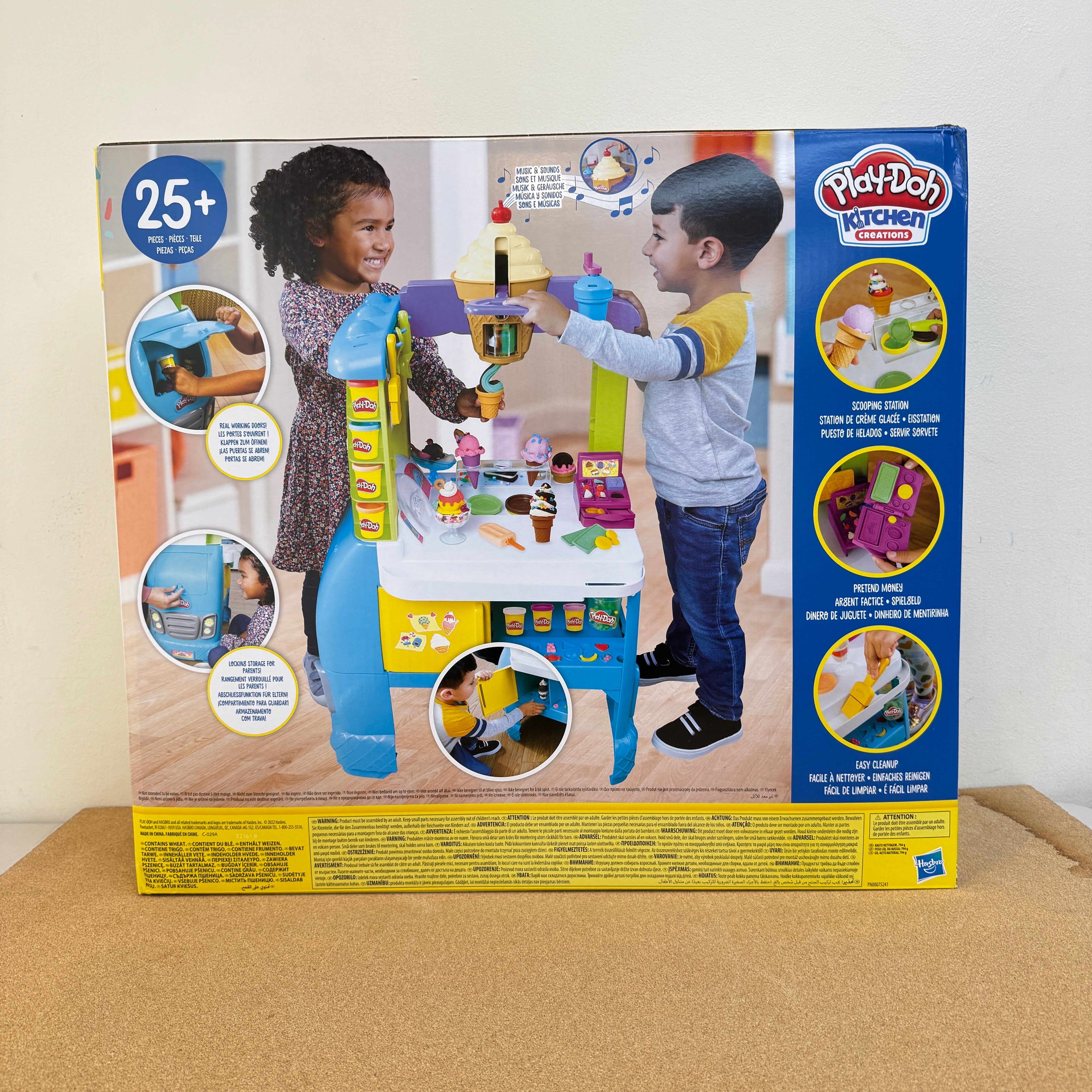 Play Doh Kitchen Creations Ultimate Ice Cream Truck Playset