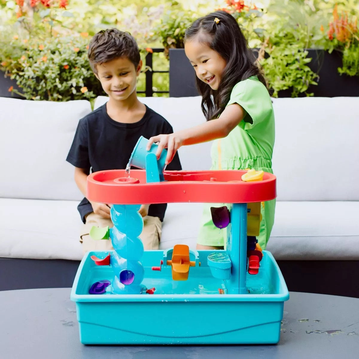 Chuckle & Roar Tabletop Water Table