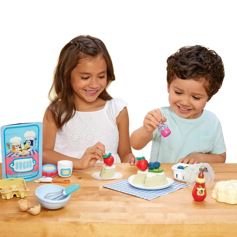 Little Tikes Creative Chefs Bluey Pavlova Kit