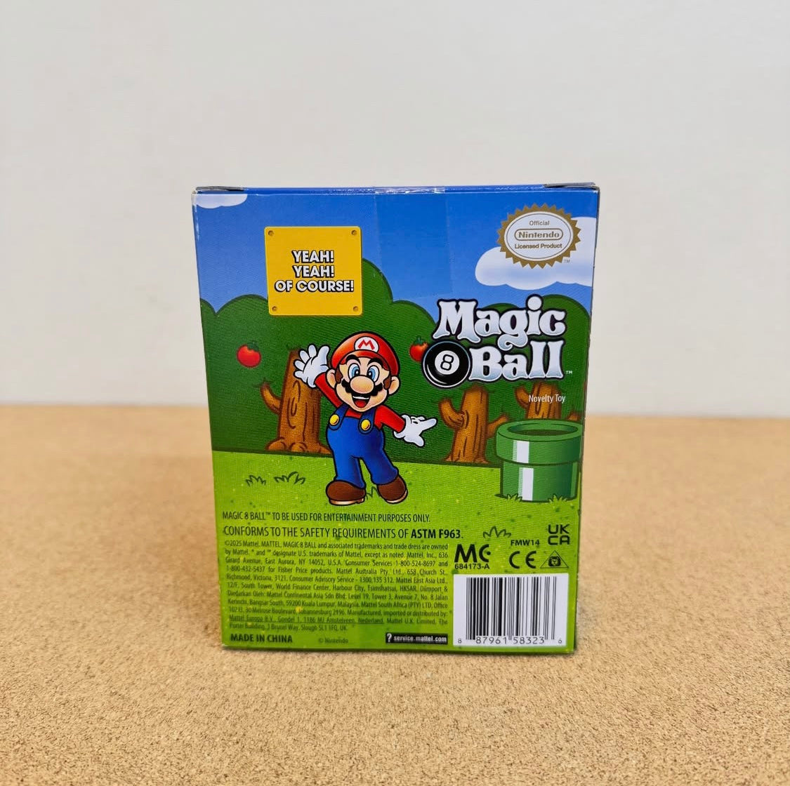 Mattel Super Mario Magic 8 Ball Magic Set