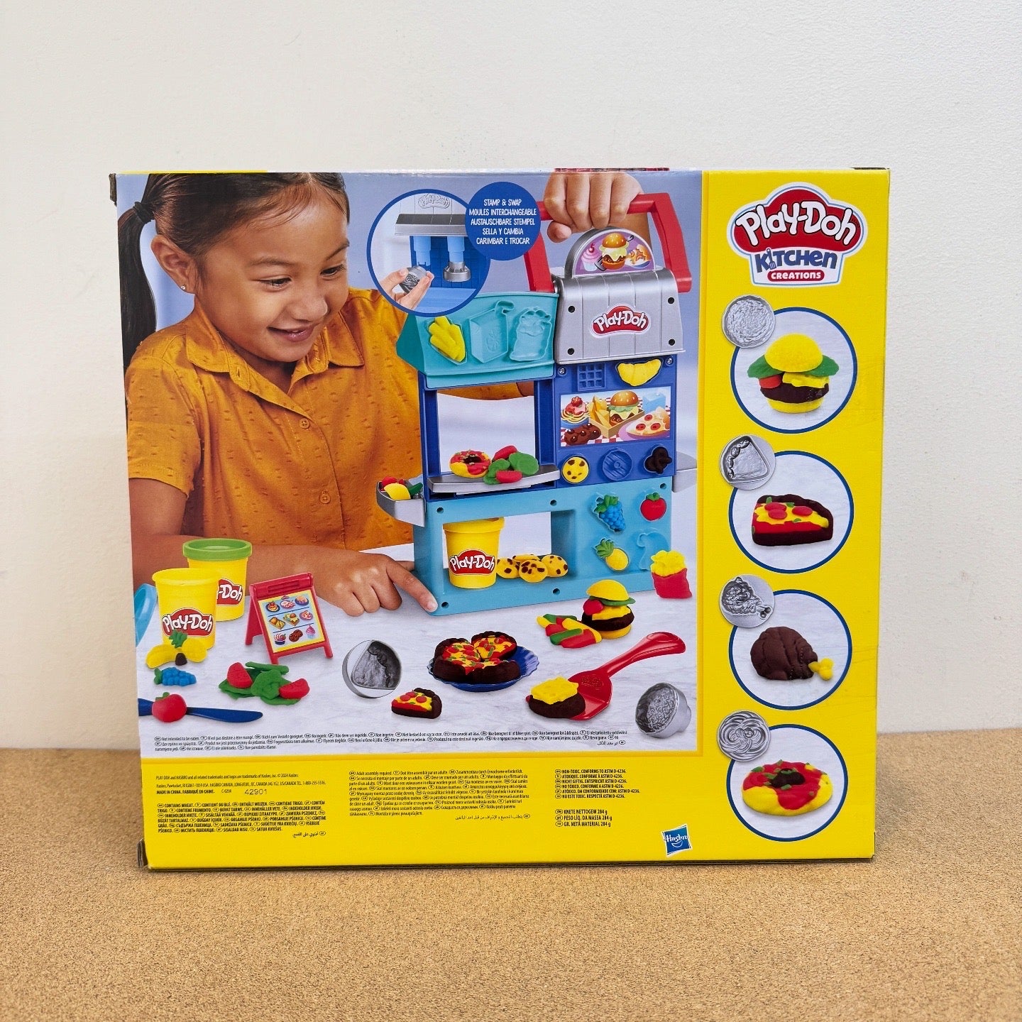 Play Doh Kitchen Creations Busy Chef’s Restaurant Playset