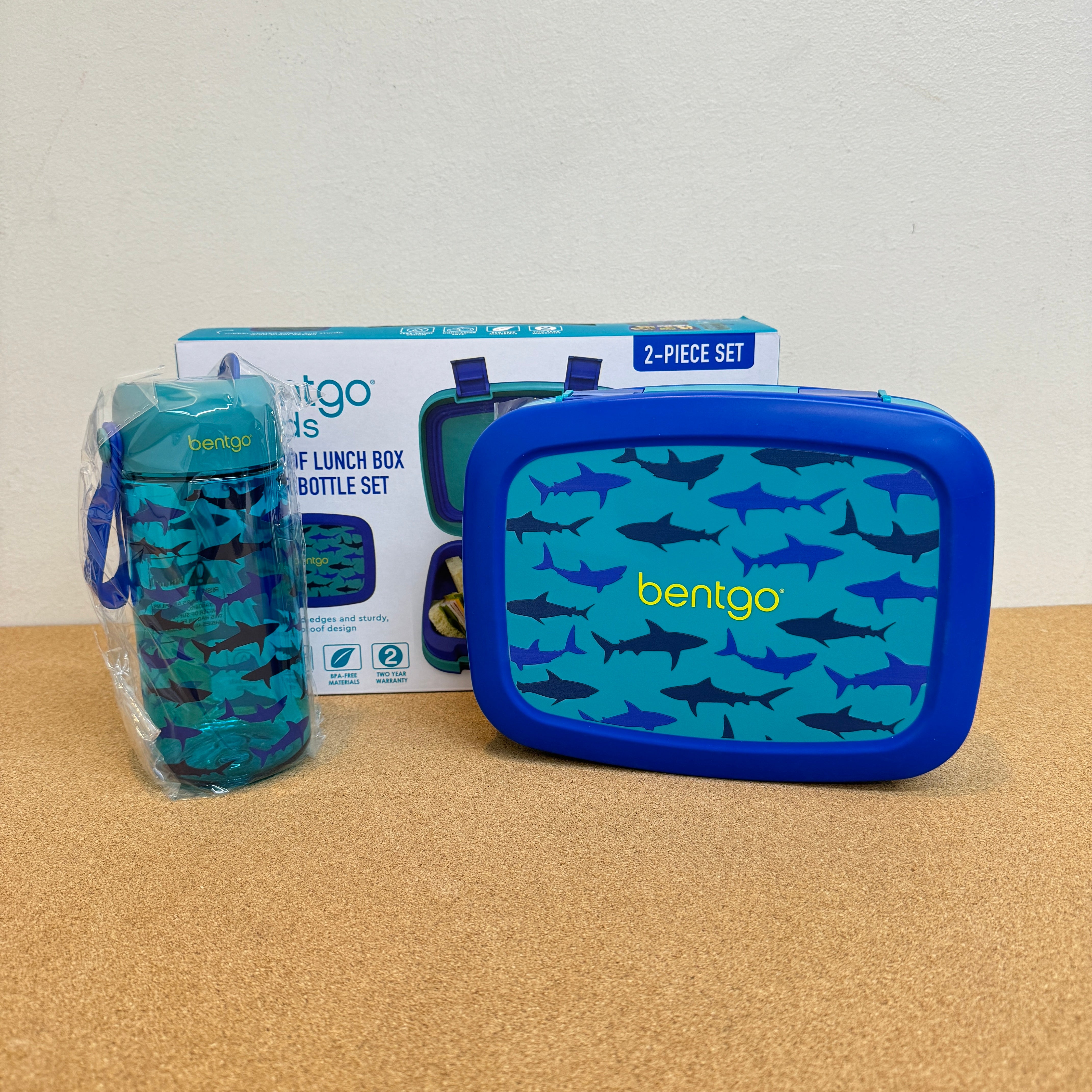 Bentgo Kids Lunchbox & Water Bottle Set - Shark