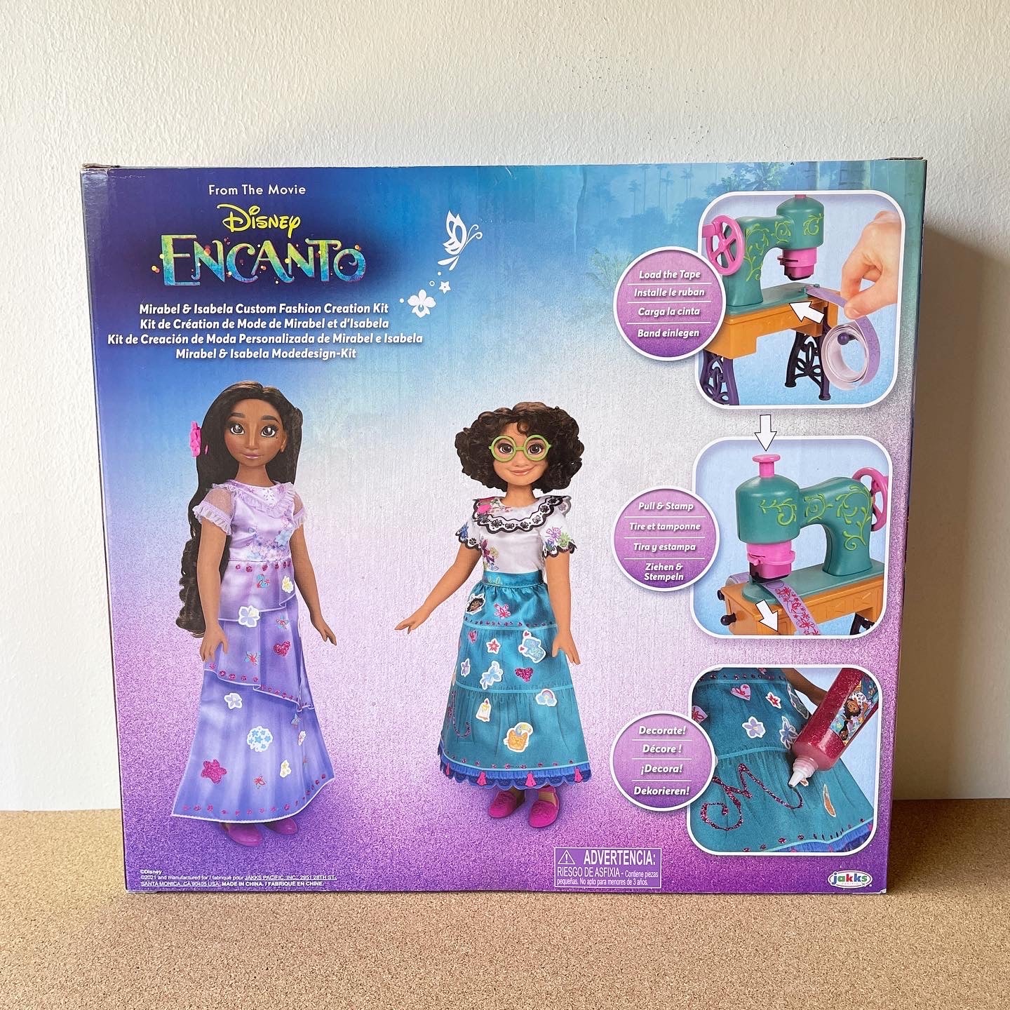 Disney Encanto Mirabel & Isabela Fashion Creation Kit