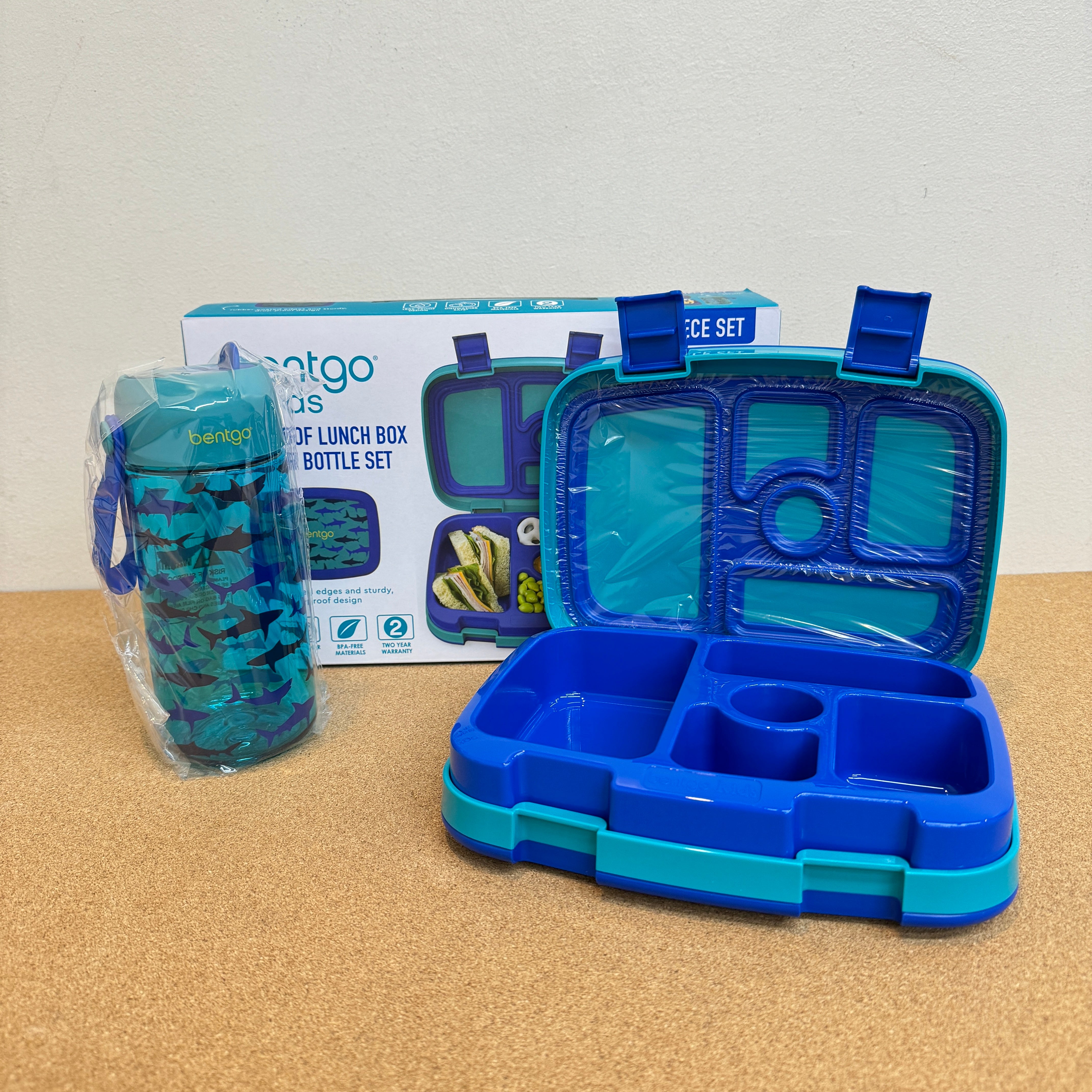 Bentgo Kids Lunchbox & Water Bottle Set - Shark