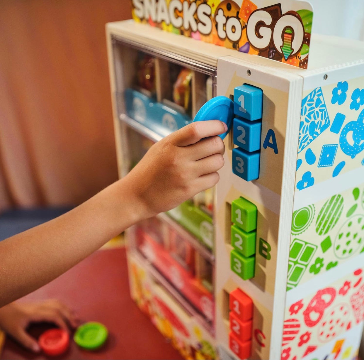 Melissa & Doug Sort-Stock-Select Wooden Vending Machine Playset