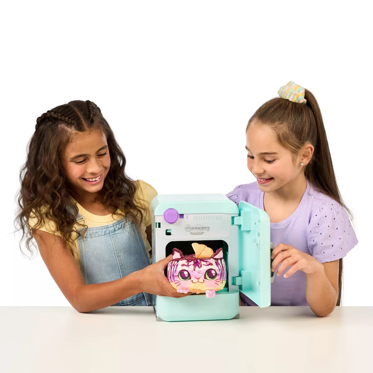 Cookeez Makery Freezy Cakez Fridge Shivering & Scented Plush