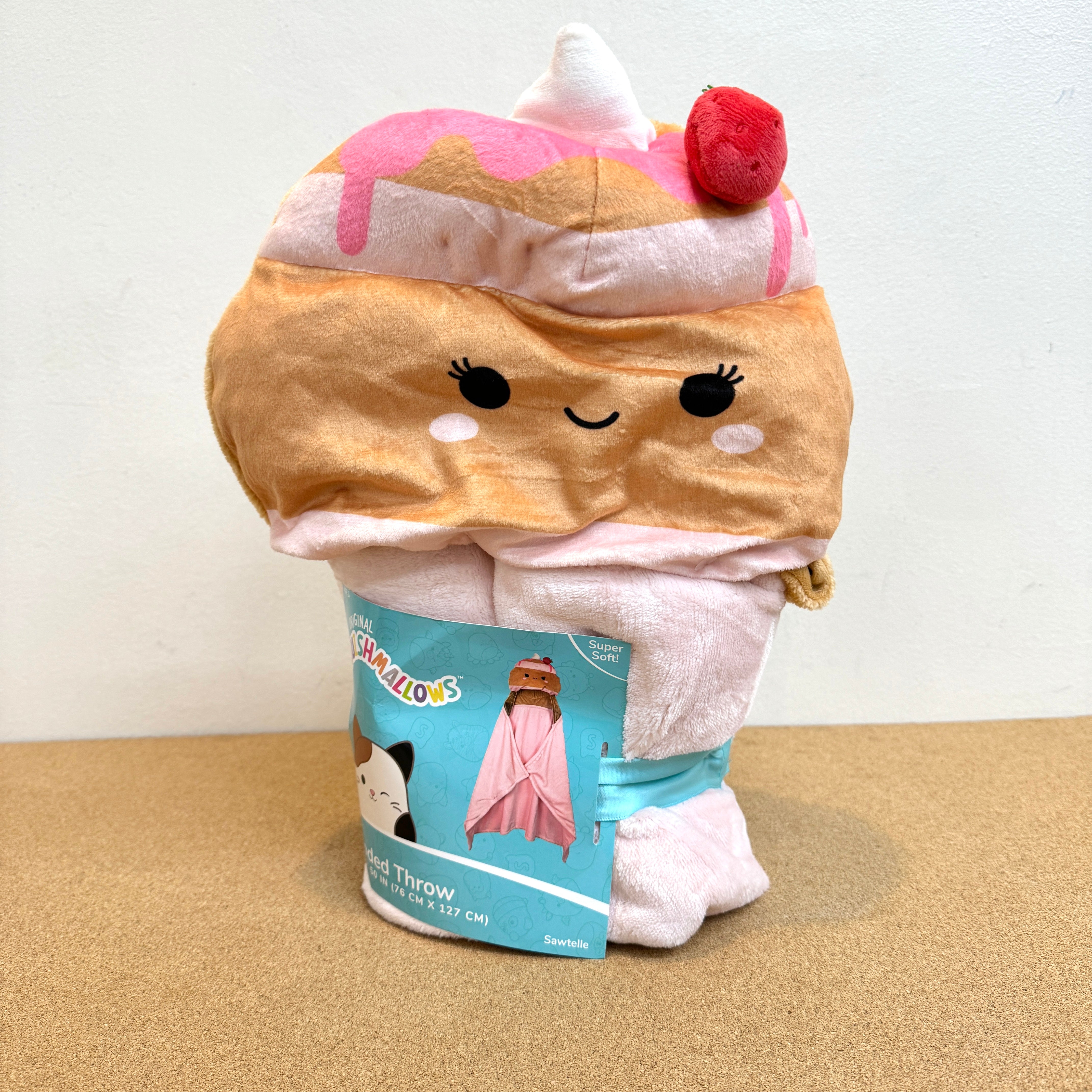 Squishmallows Kids Hooded Blanket Strawberry Pancake