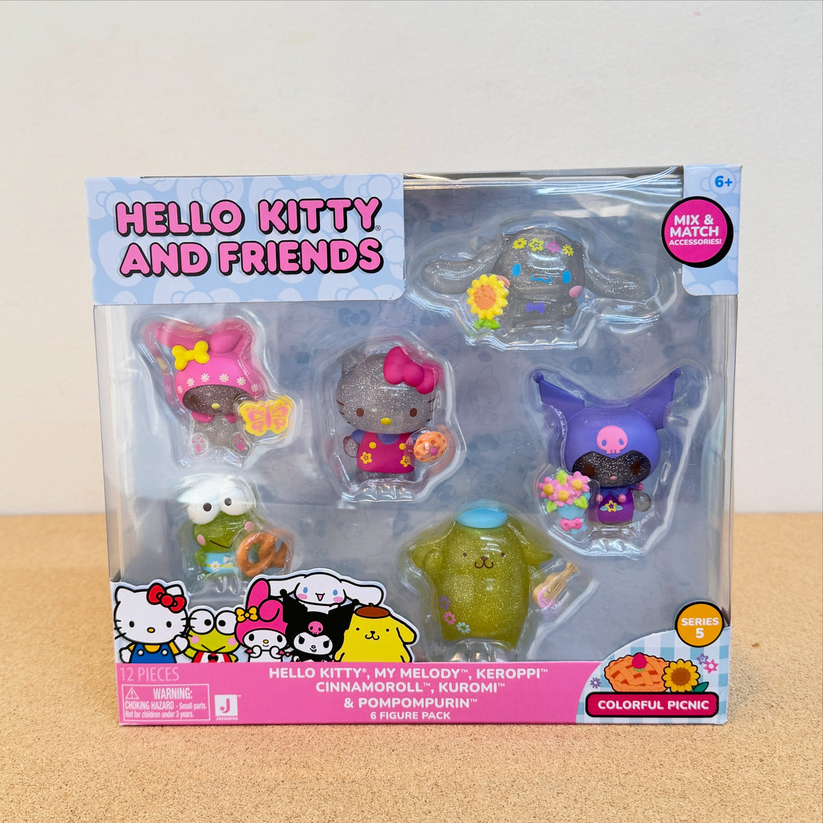 Hello Kitty and Friends Colorful Picnic Figure