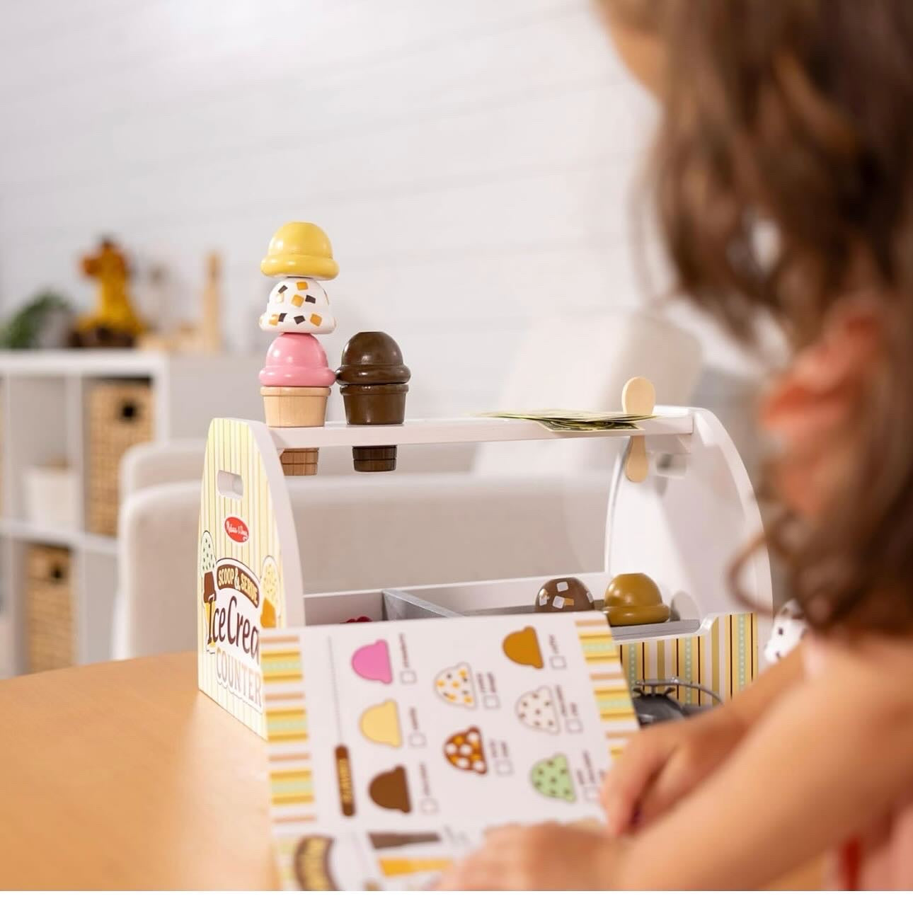 Melissa & Doug Wooden Scoop & Service Ice Cream Counter