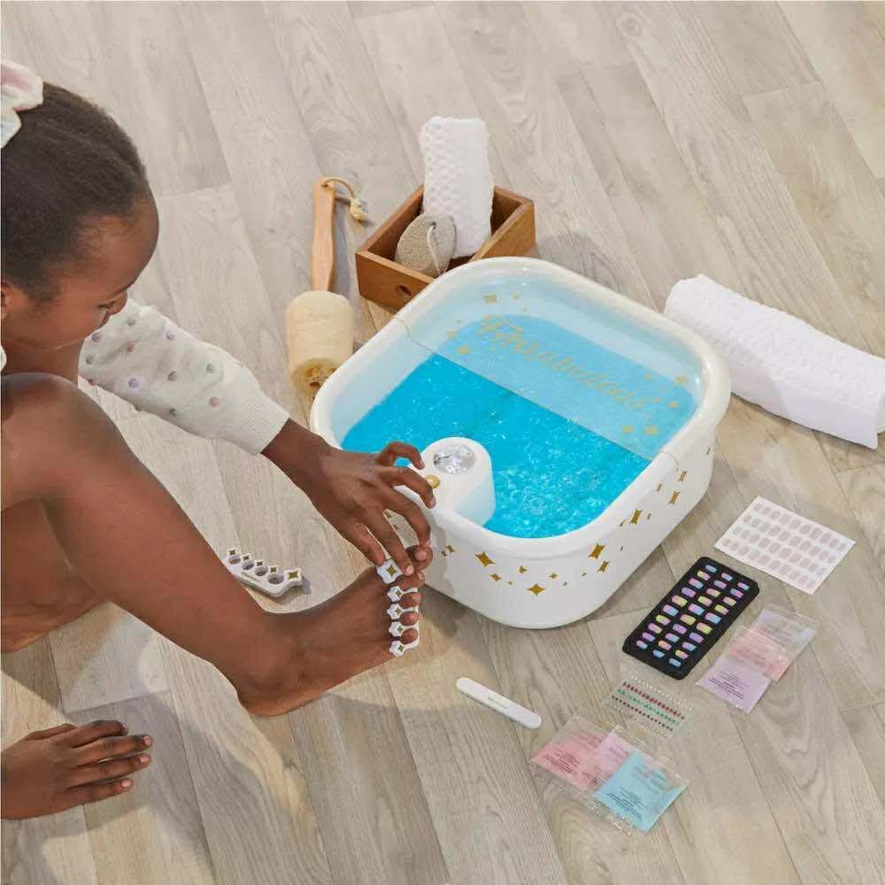 Fao Schwarz Mini Pedi Spa Pamper Set