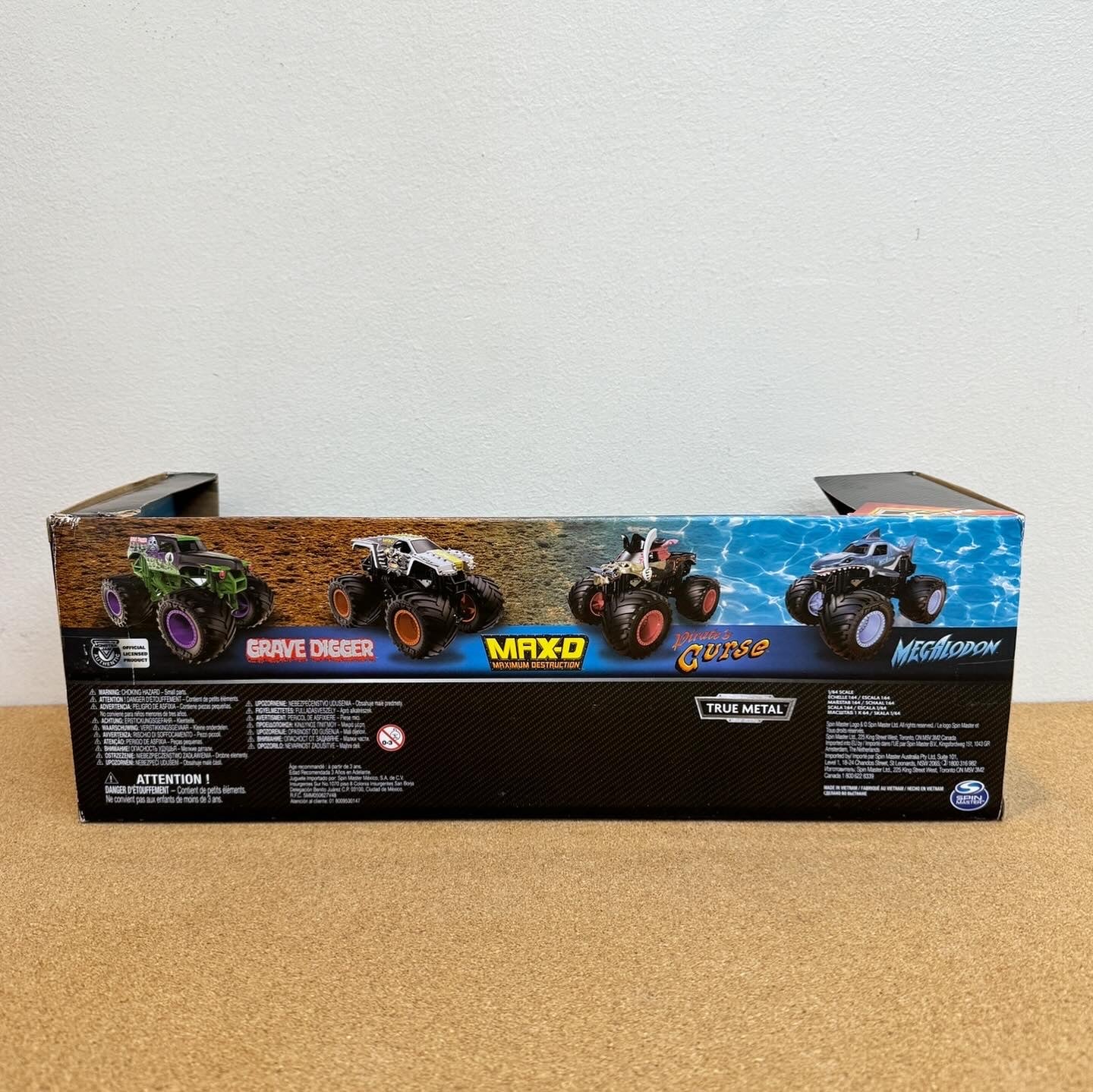 Monster Jam Land VS Sea 4Pack