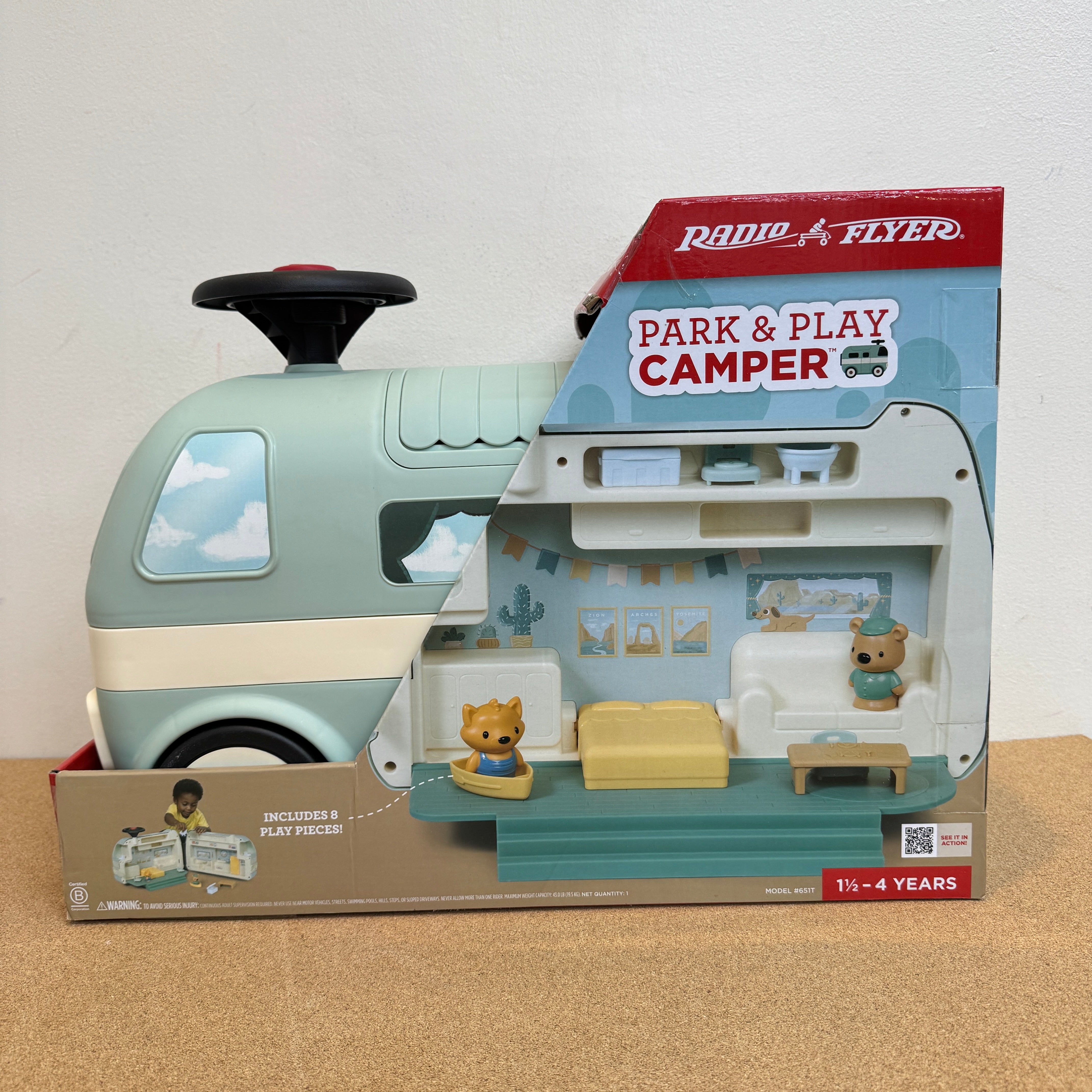 Radio Flyer Park & Play Camper